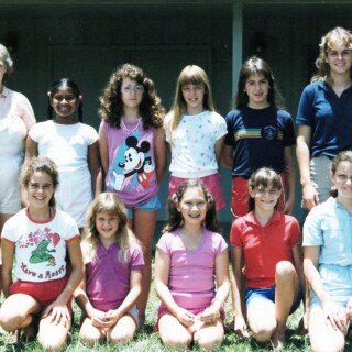 1985-Junior-Cabin-3